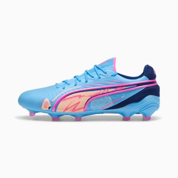 Puma King Ultimate FG/AG Volume Up Pack product photo with a main presentation