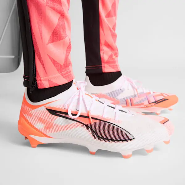 Detailed gallery view of Puma Ultra 5 Ultimate FG Unlimited Pack