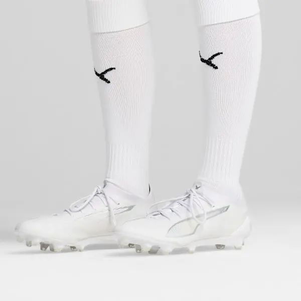 Puma Ultra 5 Ultimate FG 'White Pack' product photo with a gallery presentation